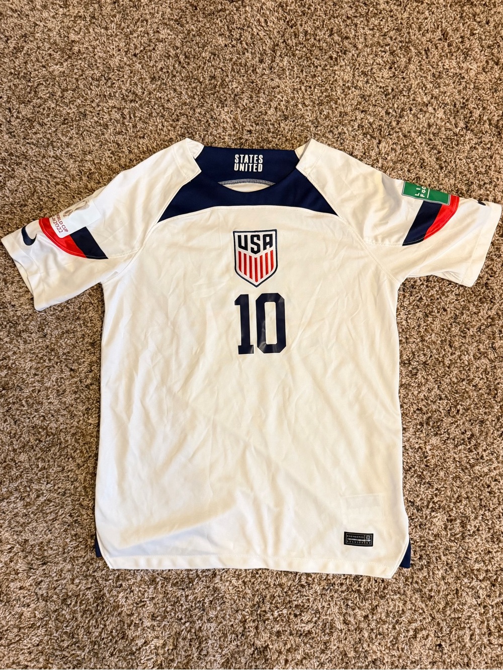 Nike FIFA 2022 Qatar United States Pulisic White Jersey, size Medium like NEW
